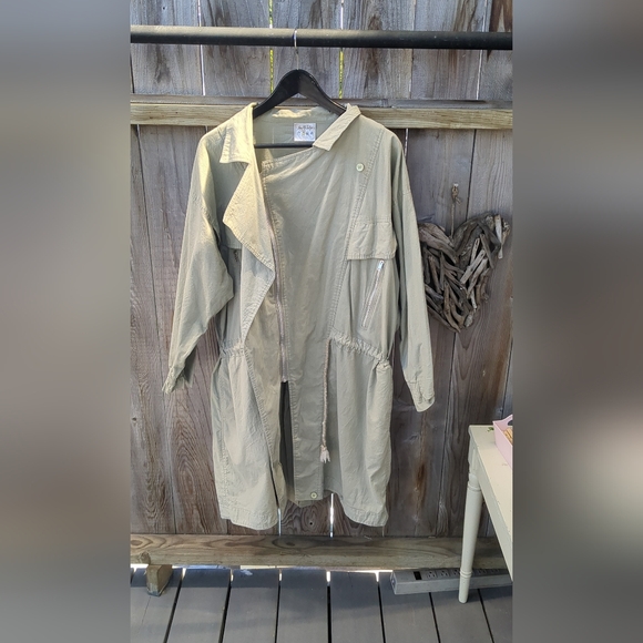 Khaki green drawstring women's jacket - Picture 2 of 4